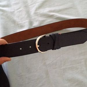 Tommy Hilfiger blue belt!